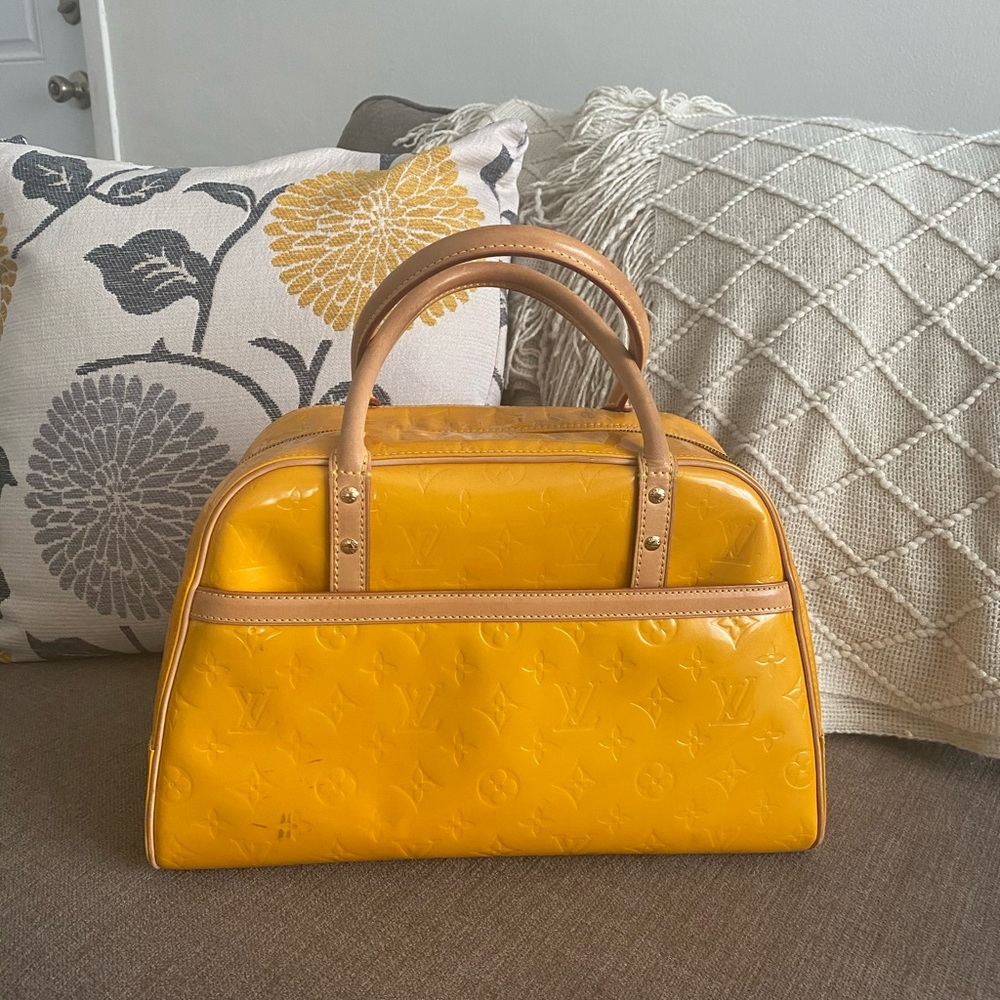 SOLD!!!! Louis Vuitton Vernis Topskin in Yellow - Authentic.